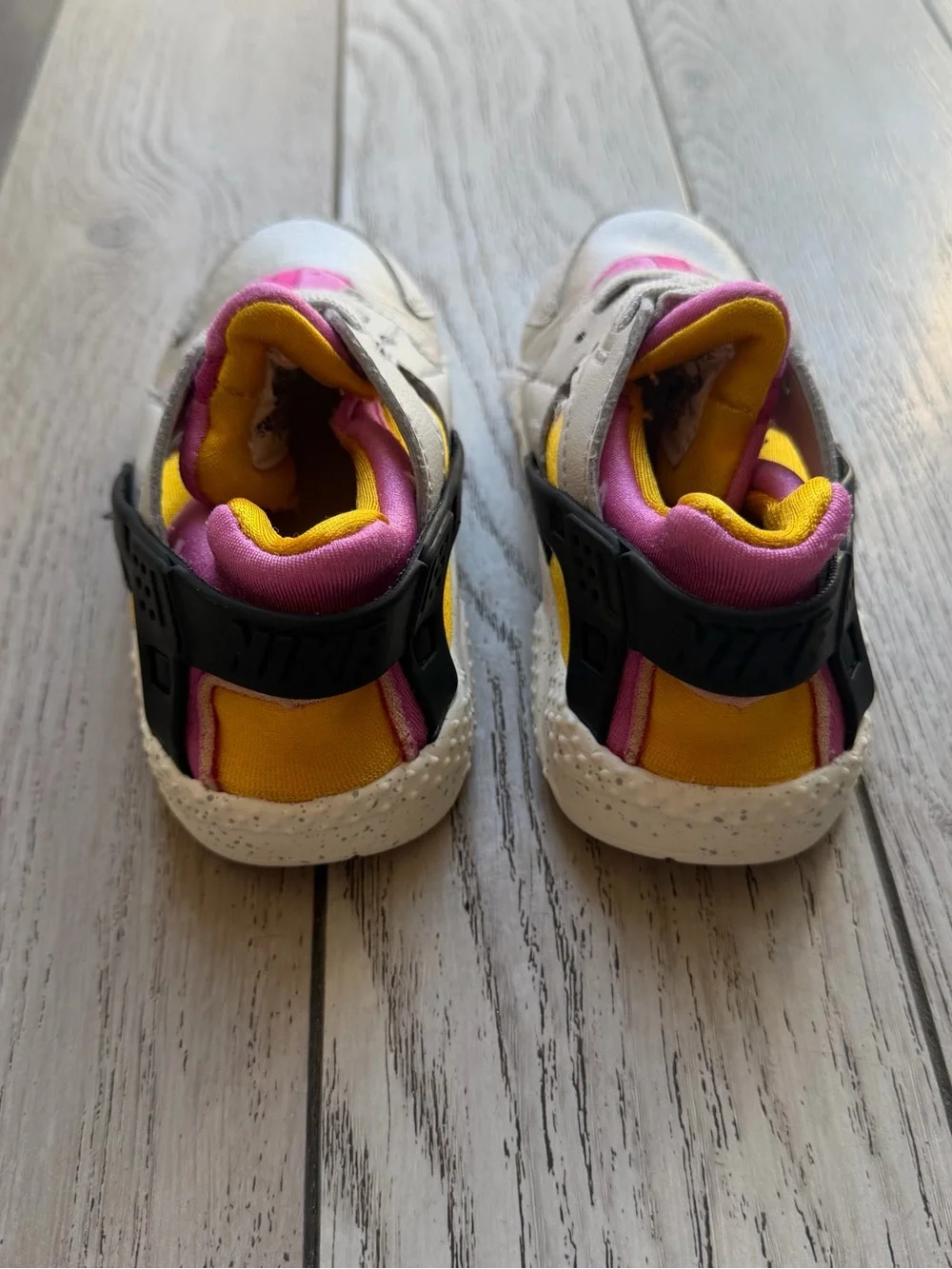 Nike Kids Huarache Run Sneakers in White, Pink & Yellow size 8C